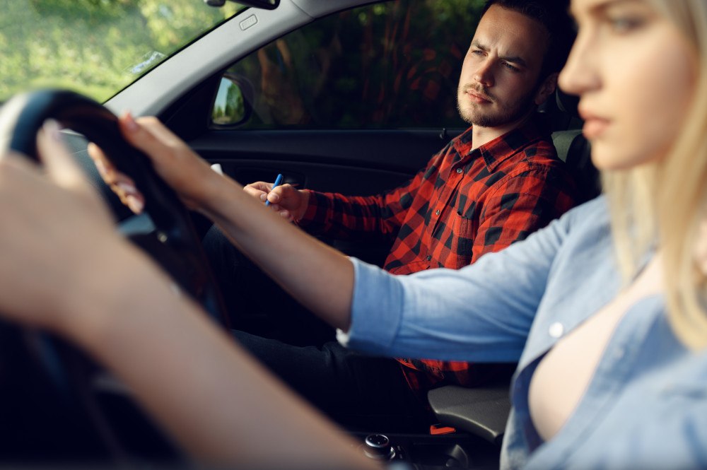 Le coût de l'inscription au Code de la route : tout savoir pour bien choisir votre auto-école