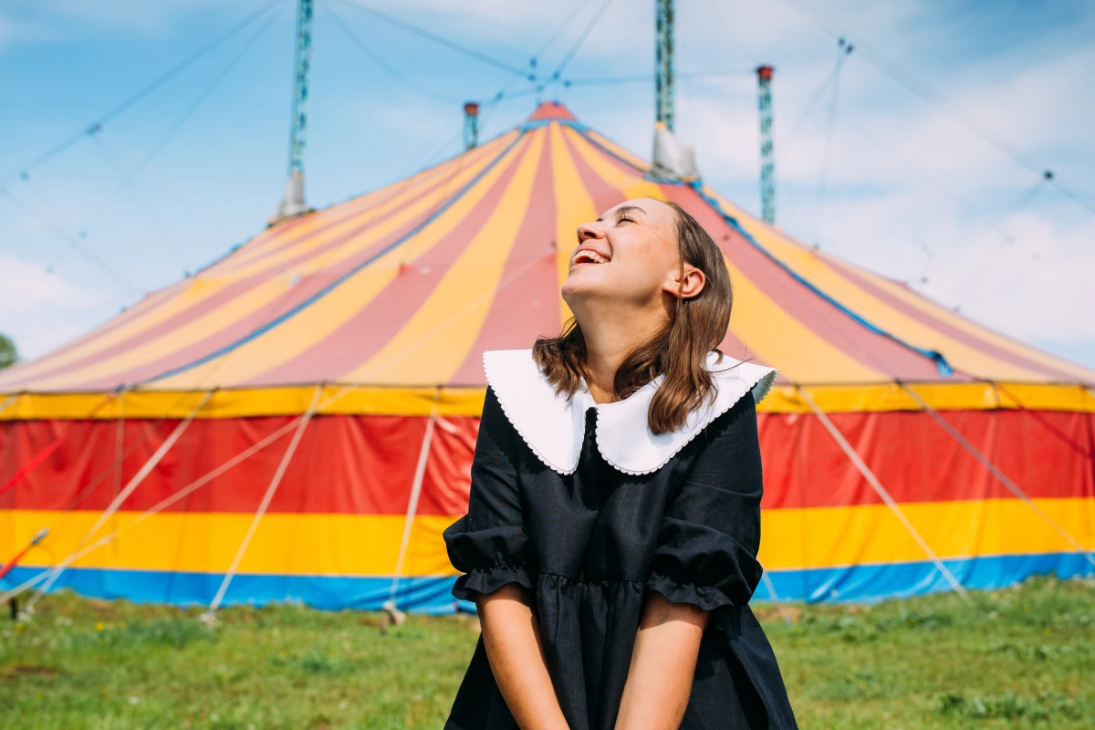 La couleur en mode : son influence psychologique et tendances actuelles